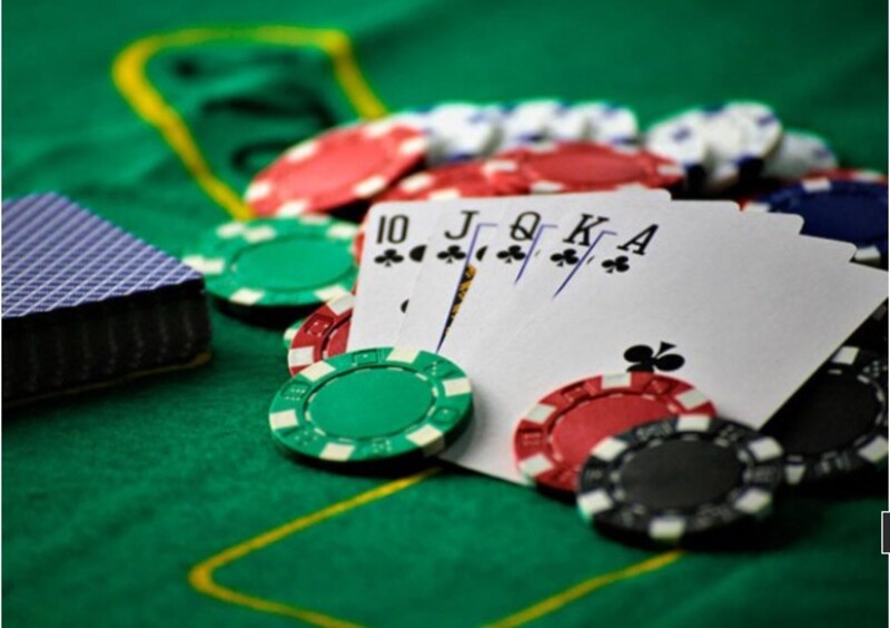 Điển hình các kiểu chơi poker – Omaha cùng bet thủ nhận thưởng giá trị